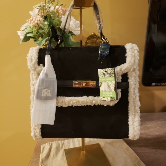 NWT! Badgley Mischka Black and Cream Sherpa Satchel